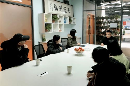 電子商務學院開展畢業生就業回訪工作系列報道之一 探索跨境電商新航向，共話職業成長新篇章